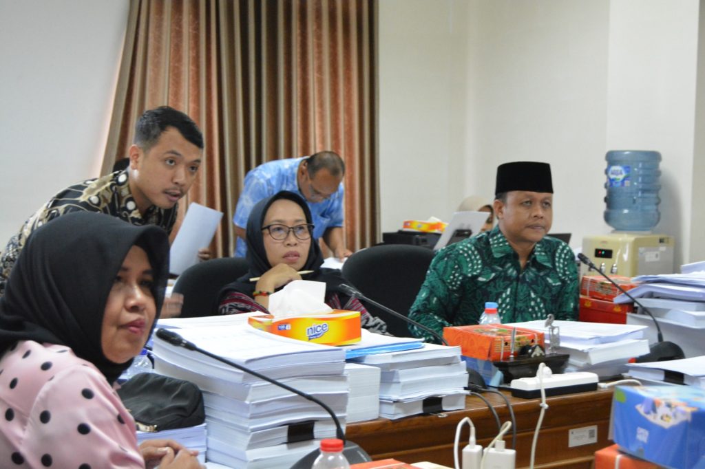 Meratakan Akses Kesejahteraan: DPRD Yogya Kawal Program ‘Satu Kampung Satu Bidan’ dan ‘Satu Kampung Satu Perguruan Tinggi’