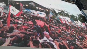 Hajatan Rakyat di Kulon Progo Meriah, Ganjar Pranowo Hadir Beri Semangat