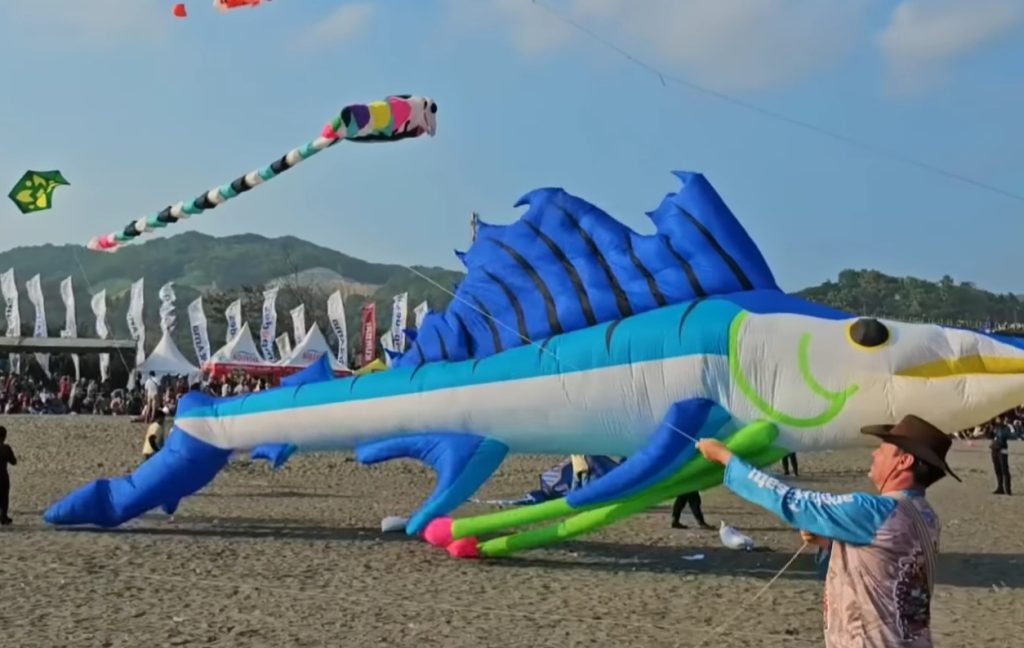 Jogja International Kite Festival 2025 Resmi Berakhir, Kunjungan Wisatawan Terdongkrak !