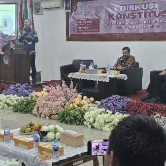Menarik Tirai Keadilan: Diskusi Konstitusi UCY Ungkap Komitmen MK Memperkuat Supremasi Hukum dan Edukasi