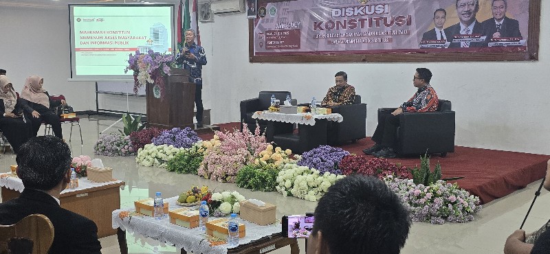 Menarik Tirai Keadilan: Diskusi Konstitusi UCY Ungkap Komitmen MK Memperkuat Supremasi Hukum dan Edukasi