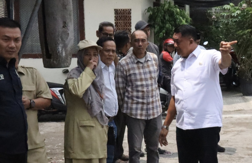 Pastikan Bahan Sesuai Kontrak, Komisi C DPRD Jogja Tinjau Langsung Proyek Penguatan Talud Code