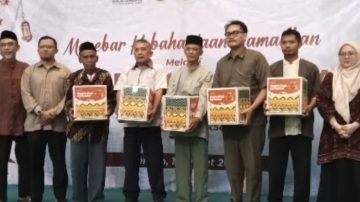Sentuhan Kasih Ramadan: RS PKU Muhammadiyah dan Lazismu Salurkan Donasi Dokter untuk Ratusan Warga