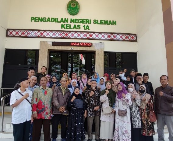 Jaga Marwah Peradilan, Puluhan Warga Kawal Sidang Praperadilan Raudi Akmal di PN Sleman